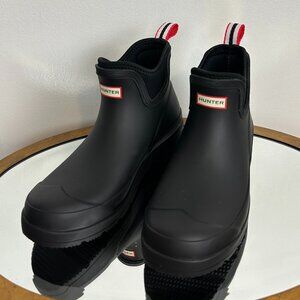 HUNTER Women's Play Chelsea Neo Boots in Black Size US 8